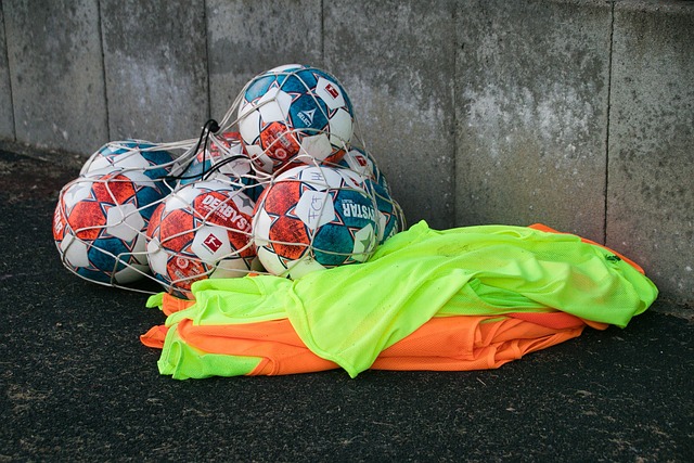 为他过于坚 为他过于坚