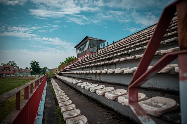 也对管理层 也对管理层